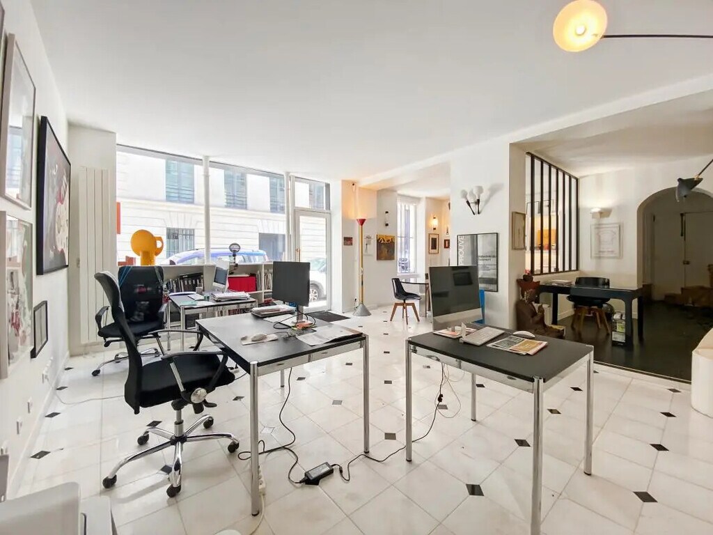 Location Bureaux 75 m² - Photo 1