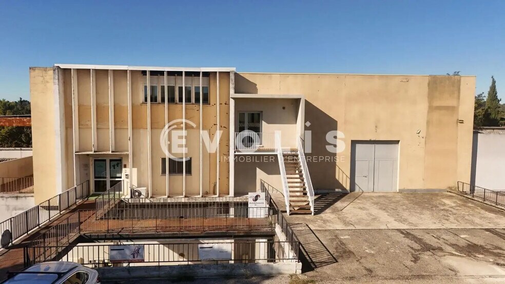 11 Allée Des Pins, Bédarrides for lease - Building Photo - Image 2 of 7