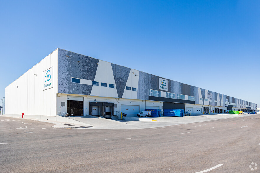 Industrial in Madrid, MAD for lease - Building Photo - Image 1 of 2