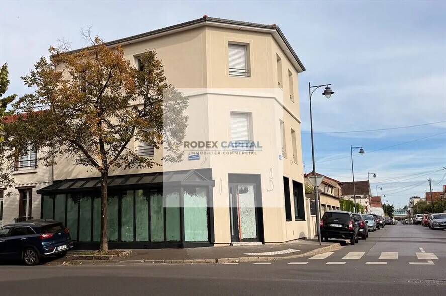 Retail in Maisons-Alfort for lease - Building Photo - Image 1 of 8