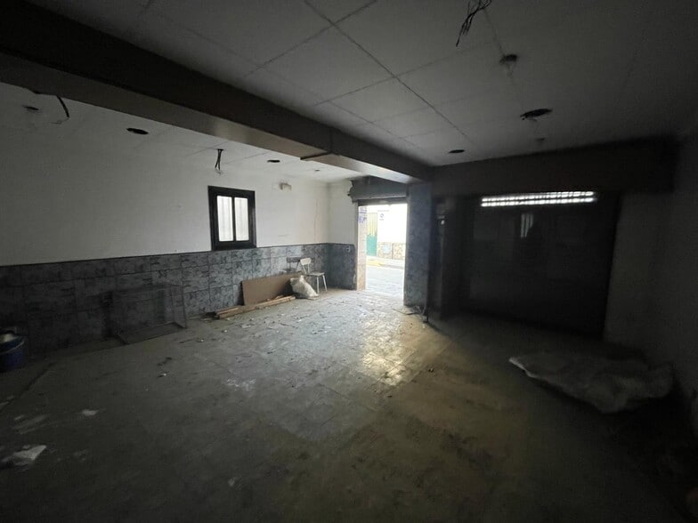 Retail in Rubí, Barcelona for sale - Interior Photo - Image 3 of 11