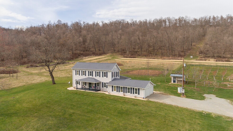 855 Brush Run Rd, Claysville, PA 15323