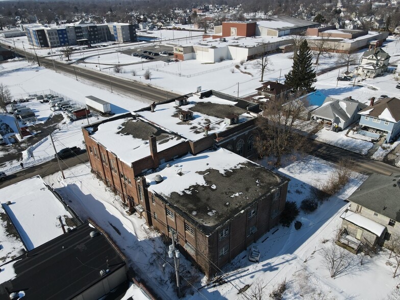 335 W 14th St, Anderson, IN for sale - Primary Photo - Image 1 of 1