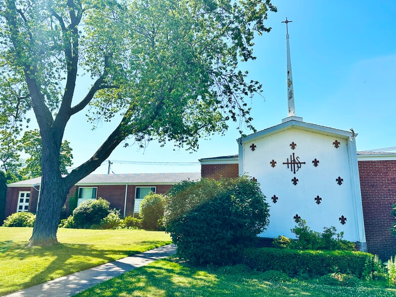 4555 Church St, Skokie, IL for sale - Primary Photo - Image 1 of 1
