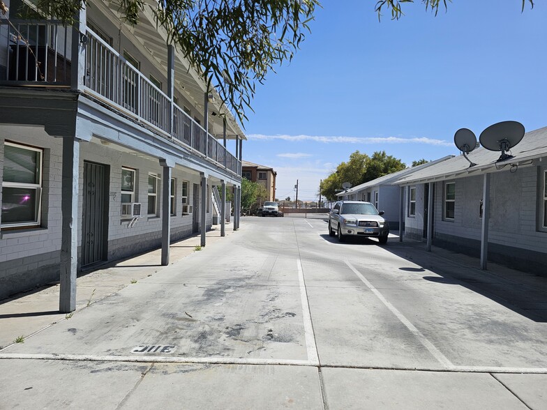 1025 Stewart Ave, Las Vegas, NV for sale - Building Photo - Image 3 of 9