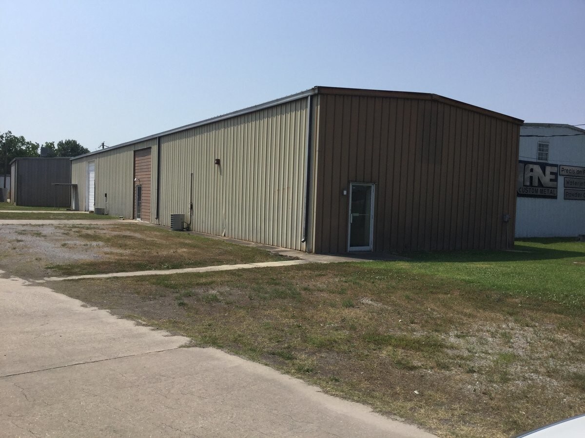 320 W Broussard Rd, Lafayette, LA for sale Building Photo- Image 1 of 1