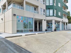 4528 8th Ave NE, Seattle, WA for lease Building Photo- Image 2 of 14