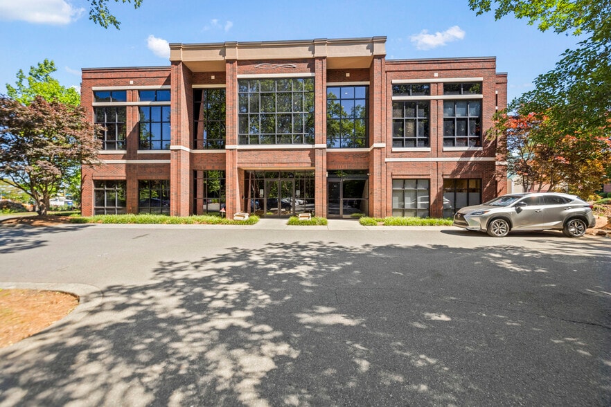 403 Gilead Rd, Huntersville, NC for sale - Building Photo - Image 2 of 66