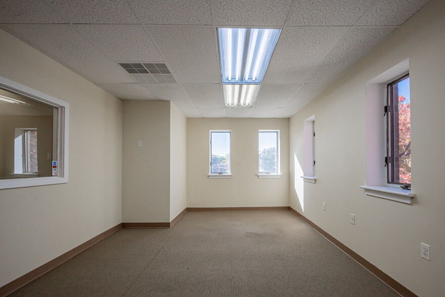 1719 Delaware Ave, Wilmington, DE for lease - Interior Photo - Image 2 of 17