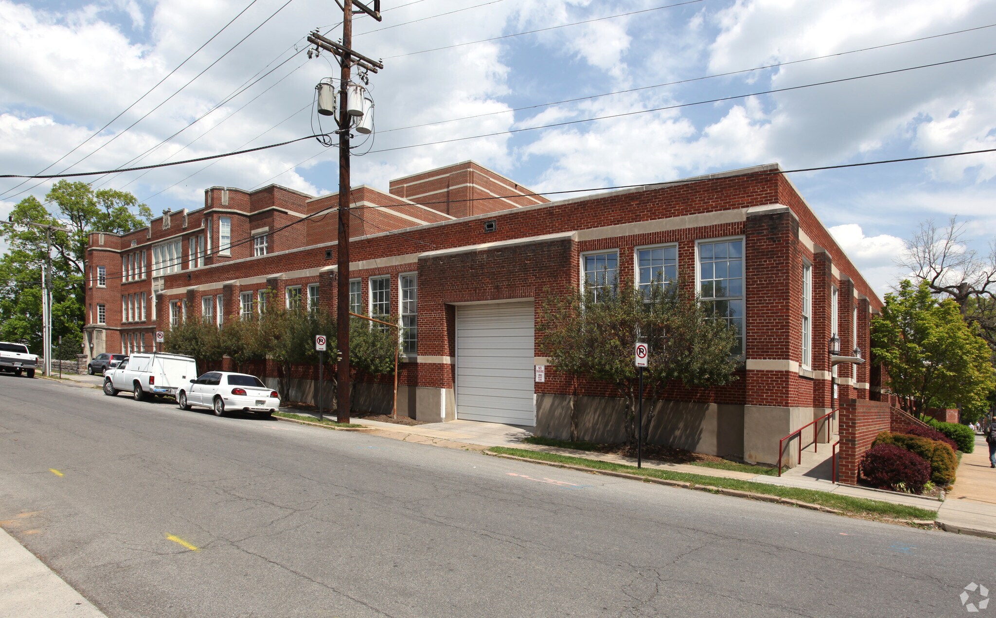 570 Campbell Ave, Roanoke, VA for sale Primary Photo- Image 1 of 1
