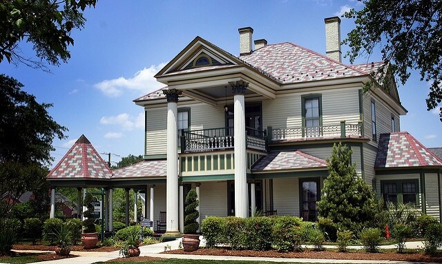 201 E Hill St, Benson, NC for sale - Building Photo - Image 1 of 1