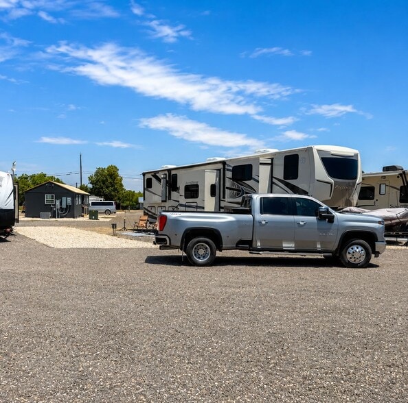 212 Air Base Rd, Tye, TX for sale - Other - Image 3 of 6