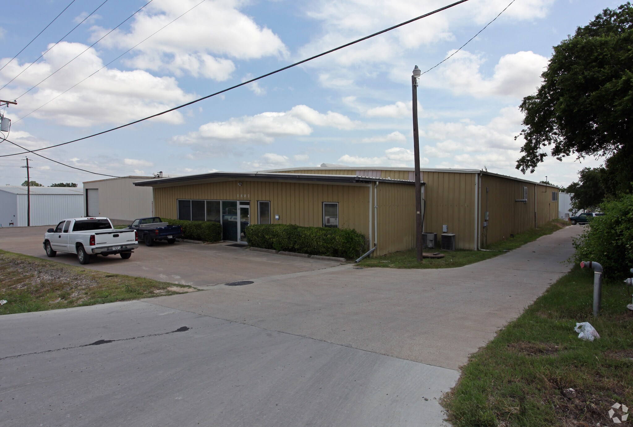 1807 Howard Rd, Waxahachie, TX for sale Primary Photo- Image 1 of 1