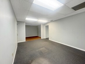 574 Azalea Rd, Mobile, AL for lease Interior Photo- Image 2 of 13