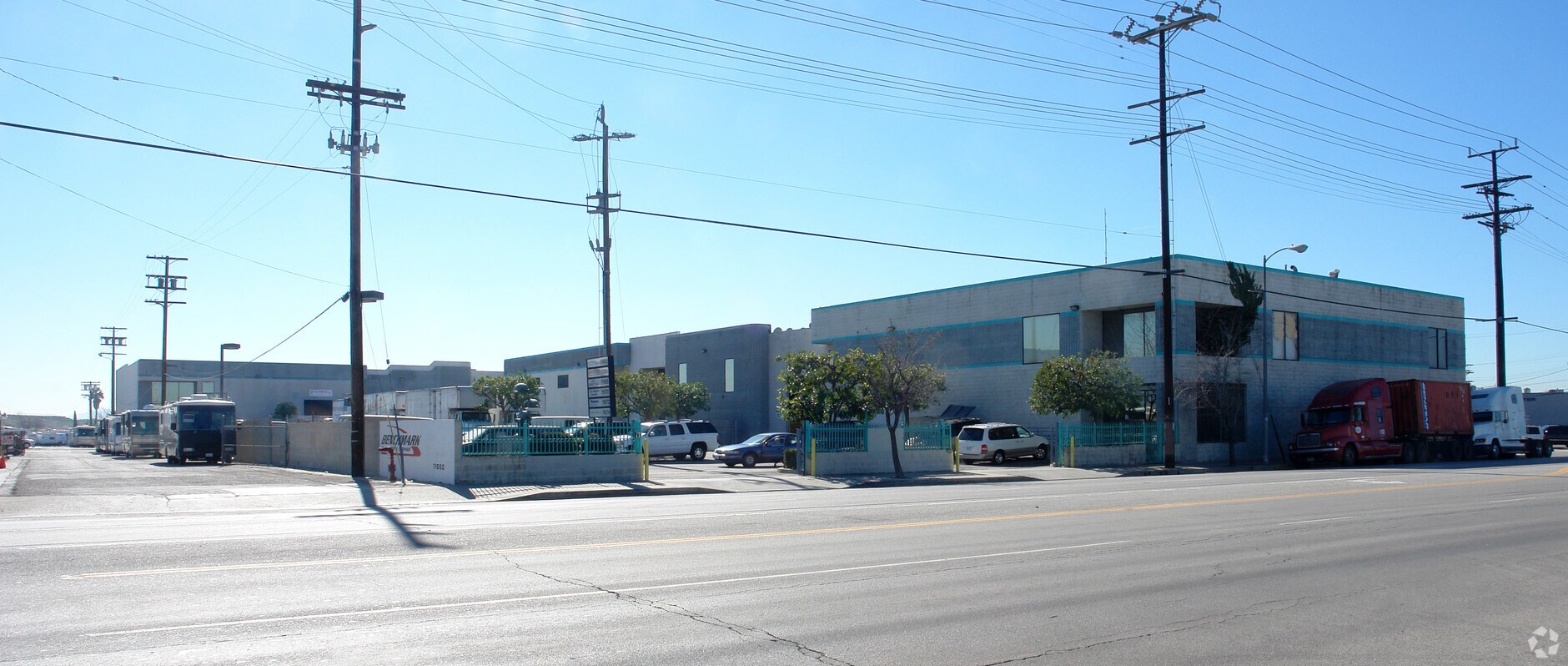 11670-11674 Tuxford St, Sun Valley, CA 91352 | LoopNet