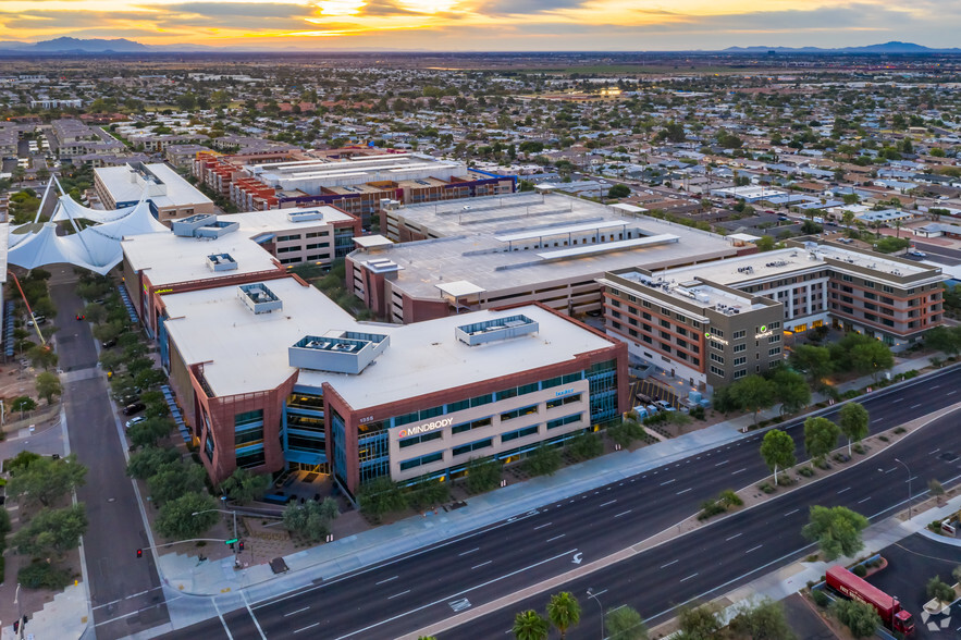 1465 N Scottsdale Rd, Scottsdale, AZ for lease - Building Photo - Image 3 of 9