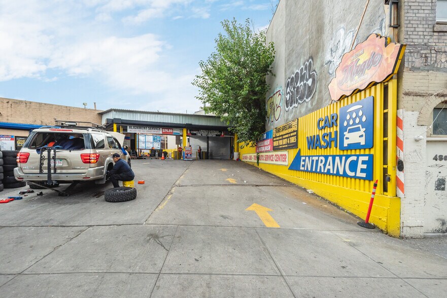 484 Bushwick Ave, Brooklyn, NY for sale - Building Photo - Image 2 of 5