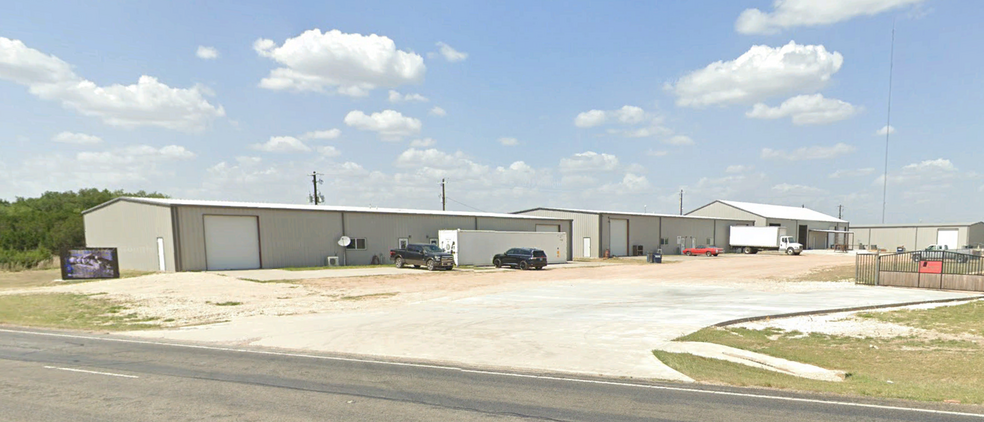 430 County Road 266, Bertram, TX for sale - Building Photo - Image 1 of 1