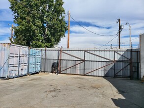 11255 Ilex Ave, Pacoima, CA for lease Building Photo- Image 2 of 14