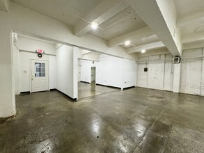 441 E Market St, York, PA for lease Interior Photo- Image 1 of 8