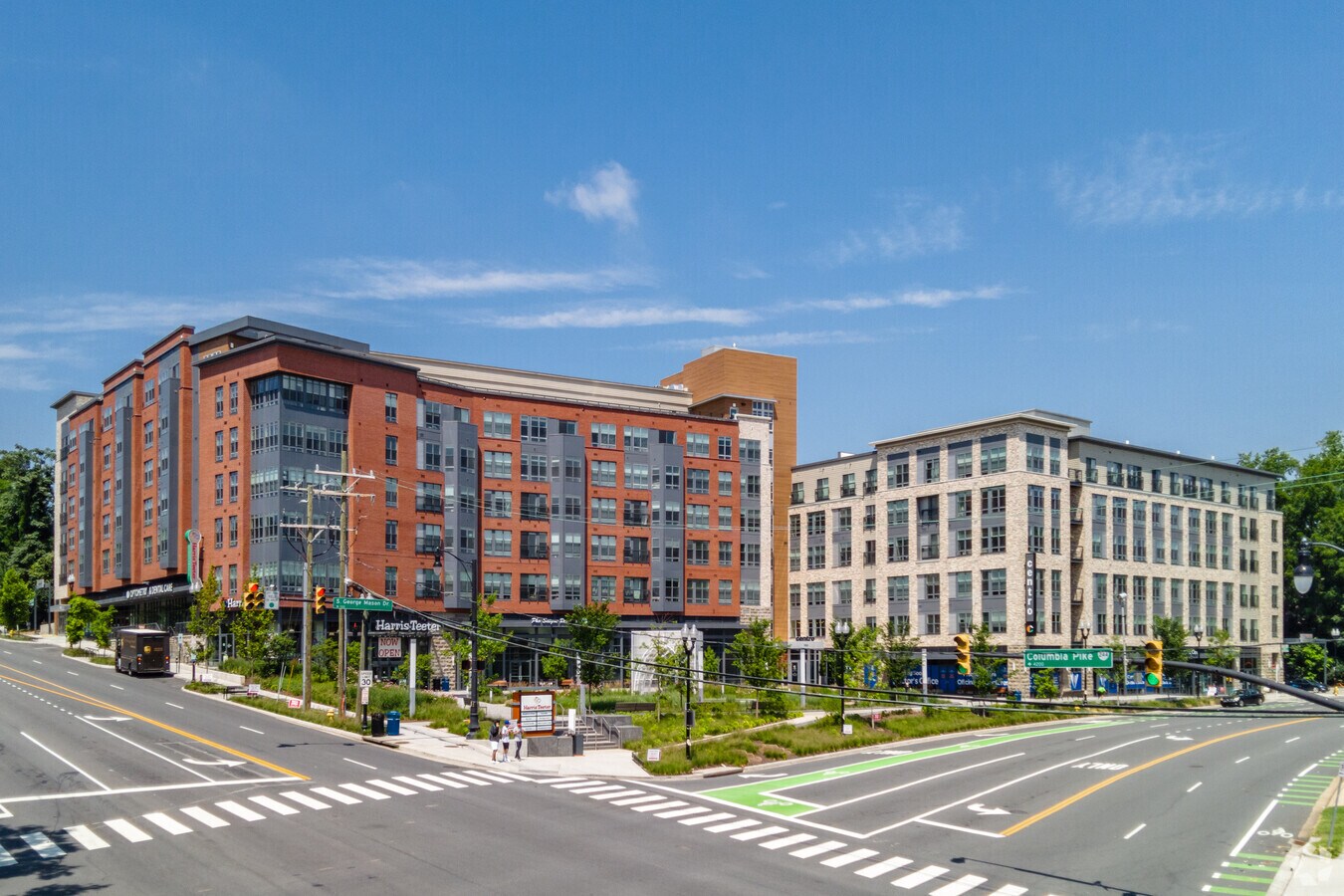 940 S Mason Dr, Arlington, VA 22204