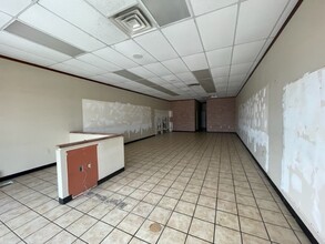 Watson Blvd, Warner Robins, GA for lease Interior Photo- Image 1 of 3