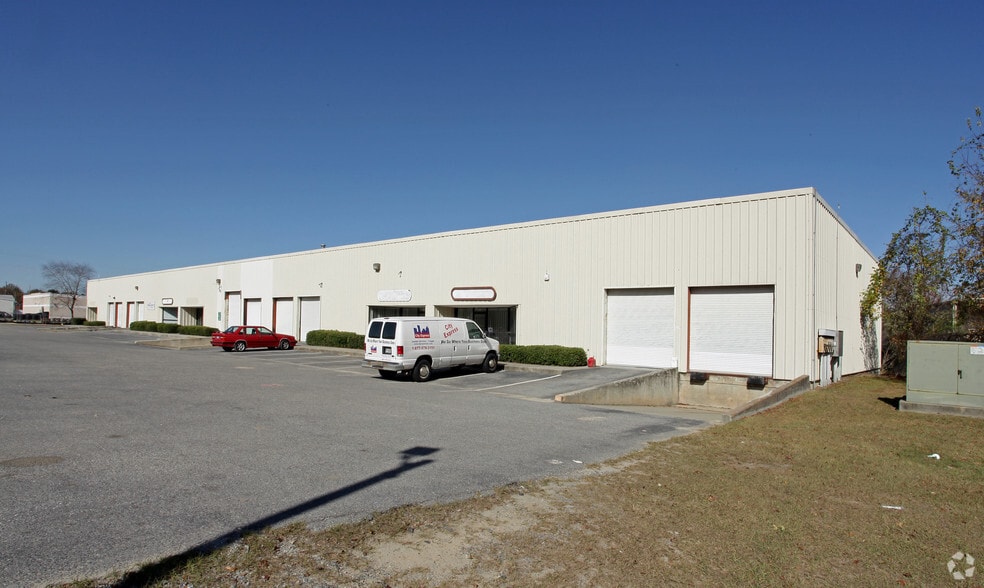 2025 Louisville Rd, Savannah, GA for lease - Building Photo - Image 2 of 3