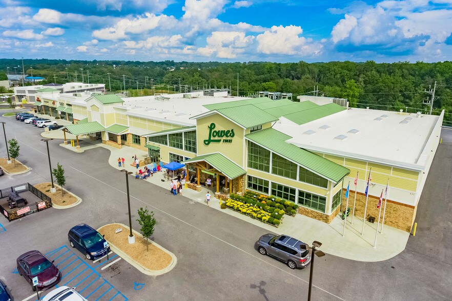 850 E Suber Rd, Greer, SC 29650