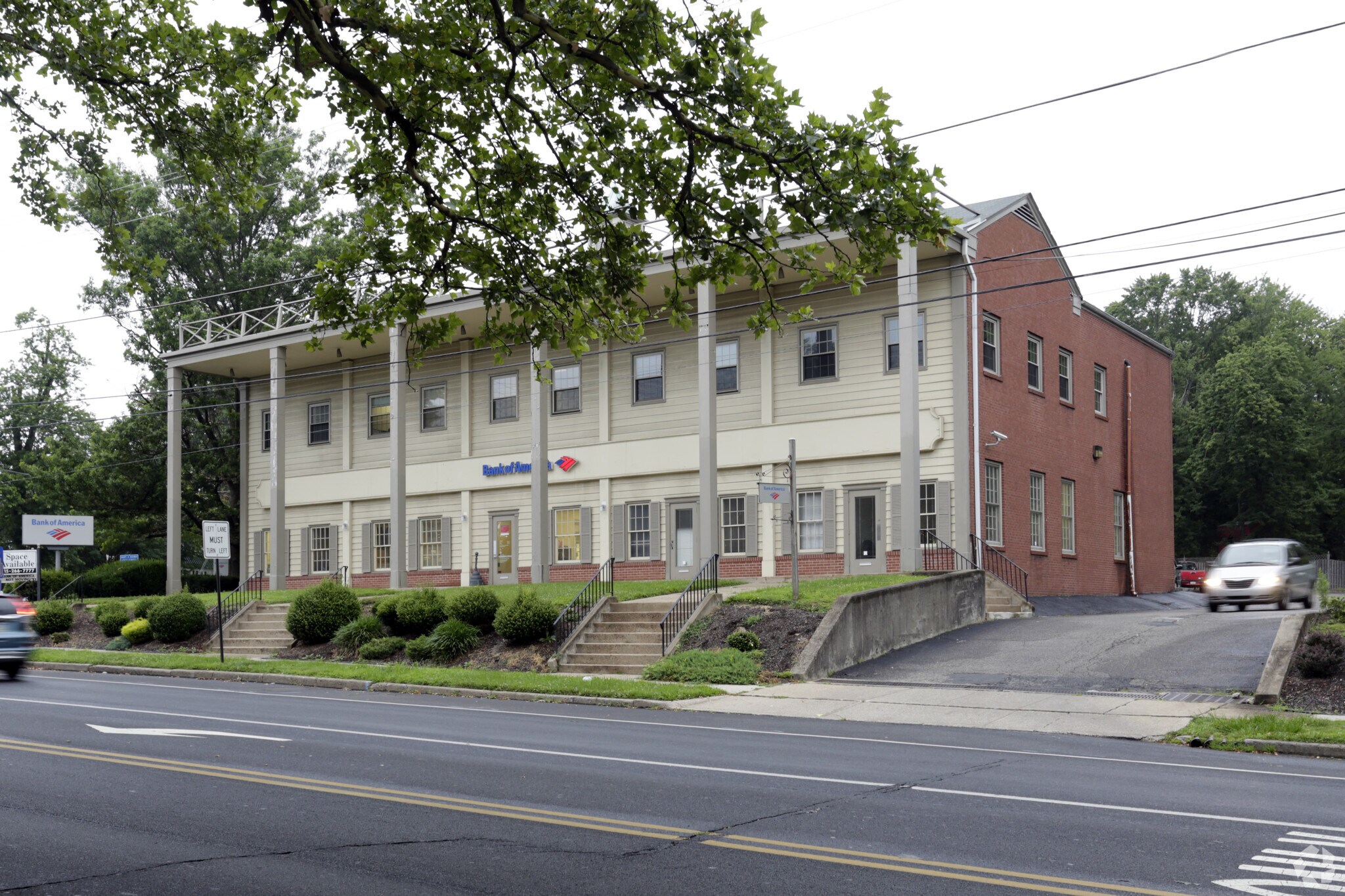 6 E Trenton Ave, Morrisville, PA 19067