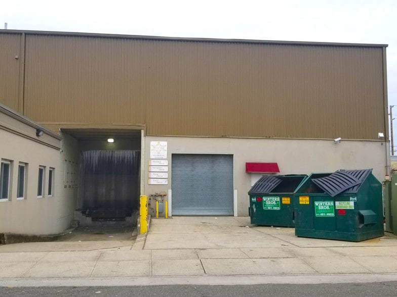 131 Liberty Ave, Mineola, NY for sale - Building Photo - Image 3 of 32