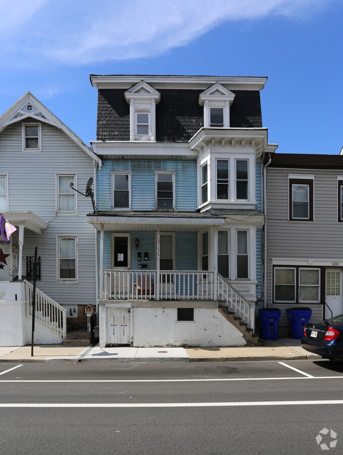 236 Summit Ave, Hagerstown, MD 21740 Property Record