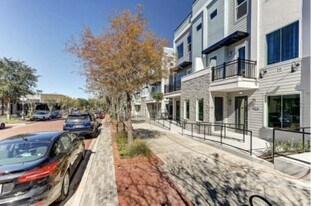921-923 City Walk Ln, Oviedo FL - Retail Space