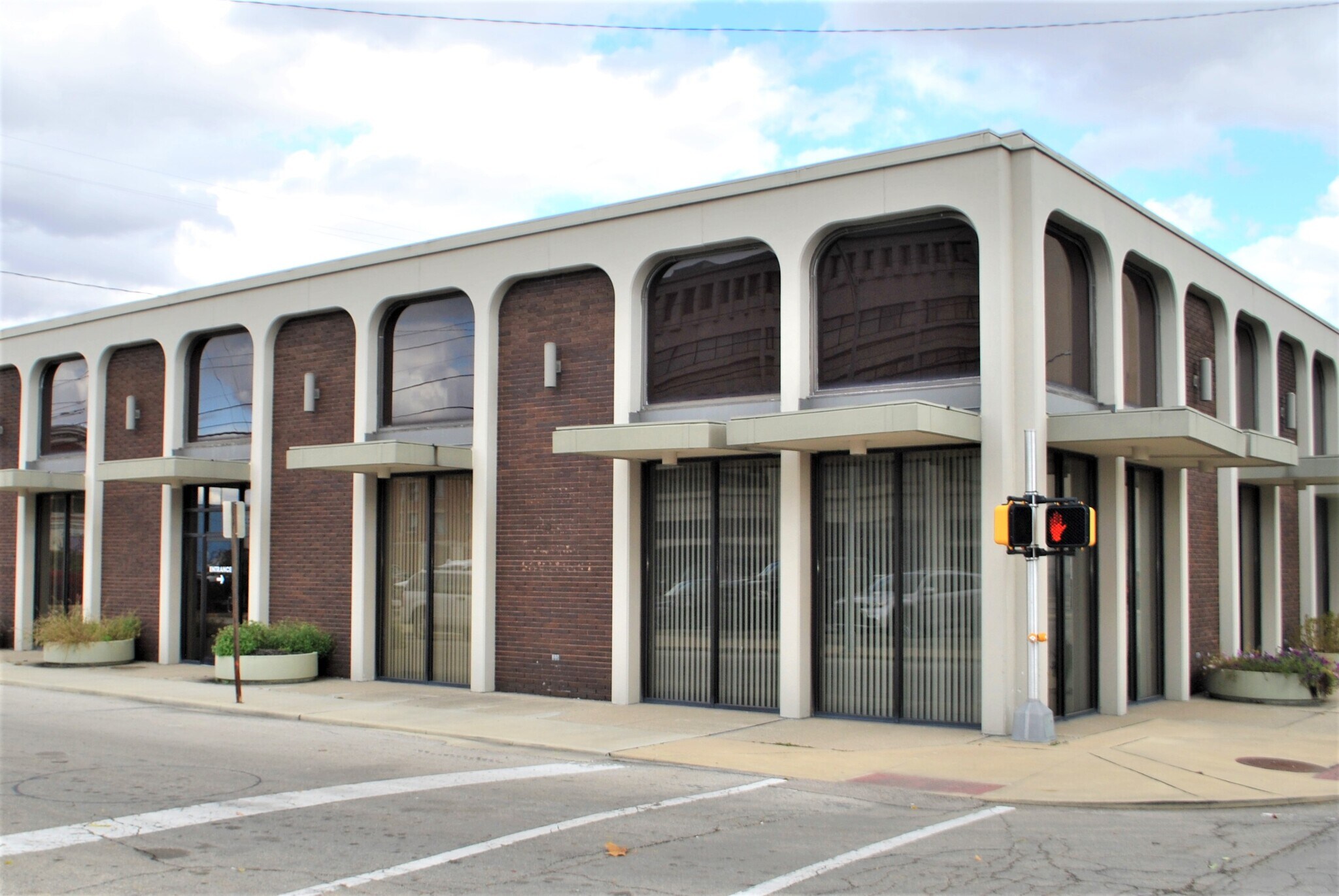 300 E Jackson St, Muncie, IN for sale Building Photo- Image 1 of 1