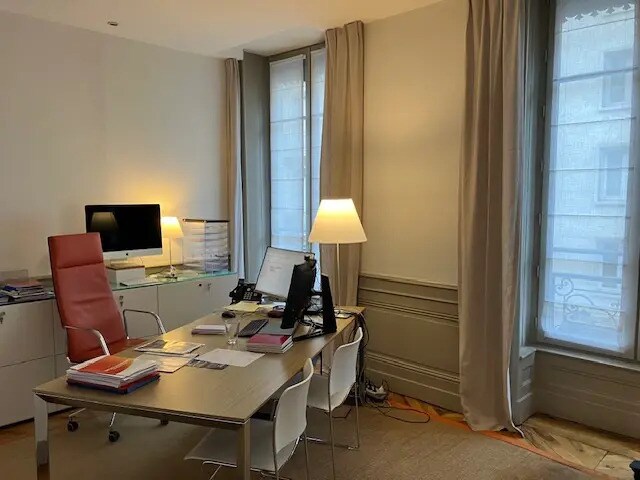 Office in Lyon for lease Interior Photo- Image 1 of 22