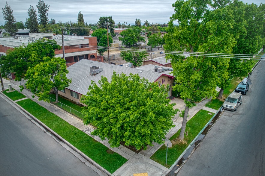 3311-3315 E Sierra Madre Ave, Fresno, CA for sale - Building Photo - Image 1 of 40