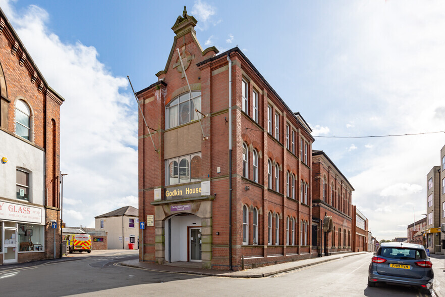 2 Park Rd, Ripley for lease - Primary Photo - Image 1 of 3