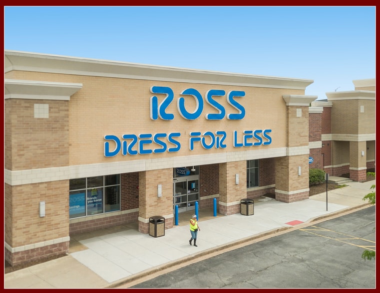 351-375 S Weber Rd, Romeoville, IL for sale - Building Photo - Image 2 of 7