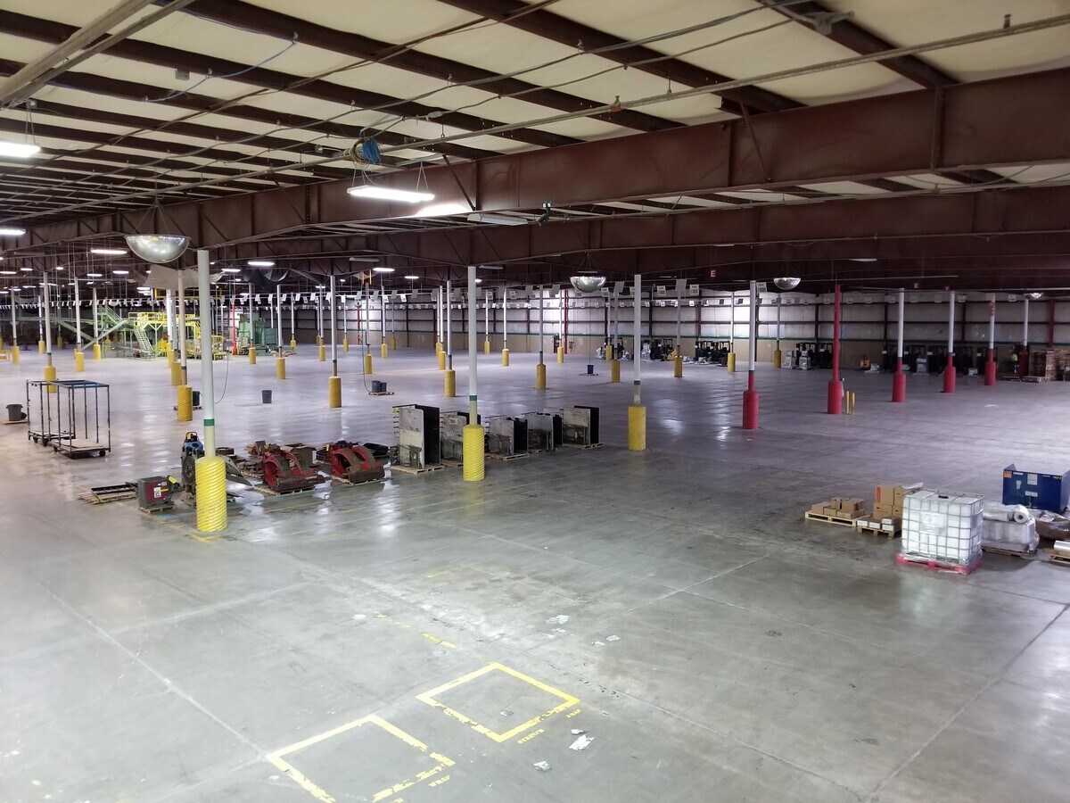 901 Sathers Dr, Pittston, PA 18640