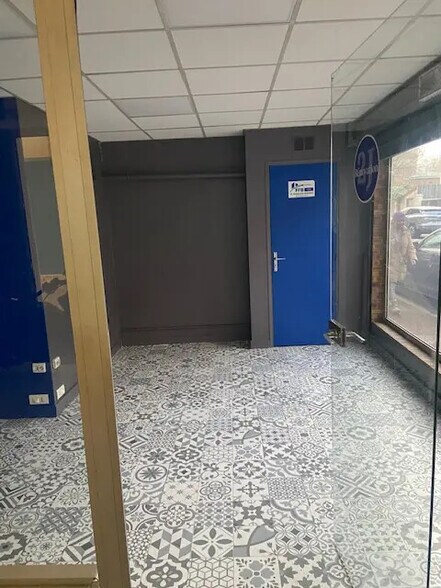 Retail in Issy-les-Moulineaux for sale - Building Photo - Image 3 of 7