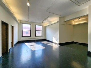 275 4th St E, Saint Paul, MN for lease Interior Photo- Image 1 of 9