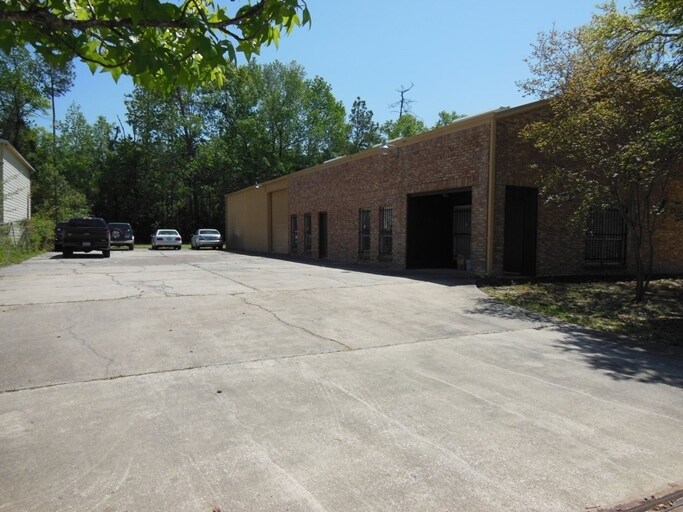 28725 Robinson Rd, Conroe, TX for sale Primary Photo- Image 1 of 1