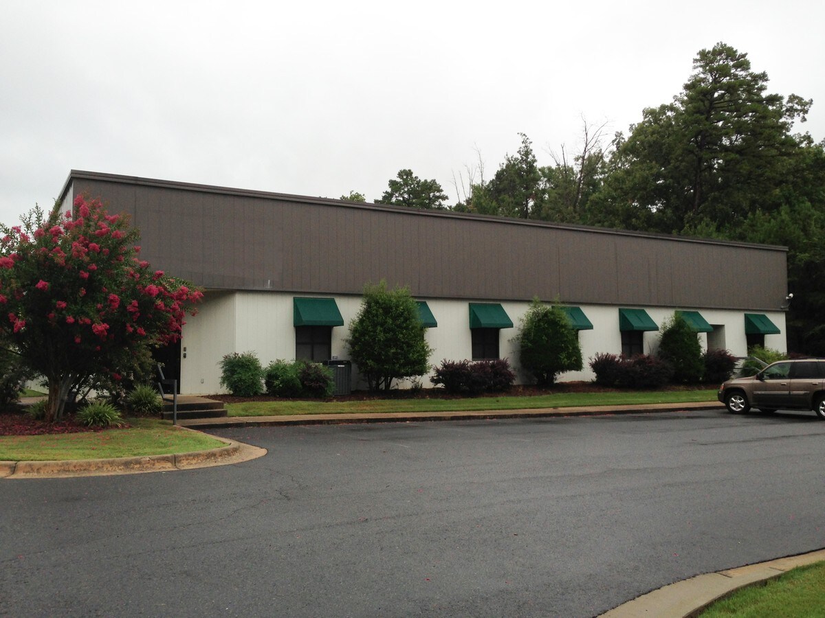 601 Carnahan Dr, Maumelle, AR 72113