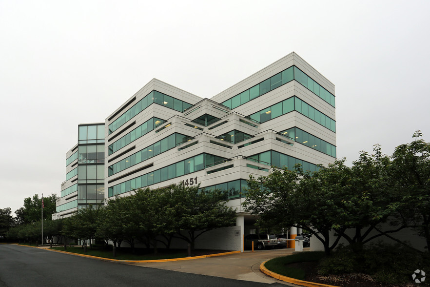 1451 Rockville Pike, Rockville, MD for lease - Building Photo - Image 1 of 32