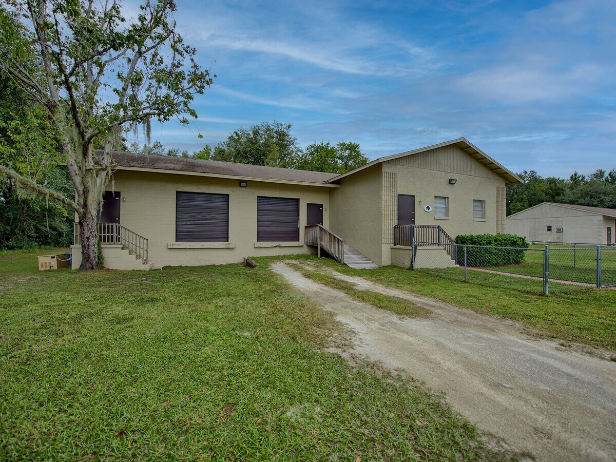 5256 CR 542F, Bushnell, FL 33513