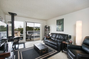 $57,000+/Mon Passive Income-Best Belmont Apt - Investment Property