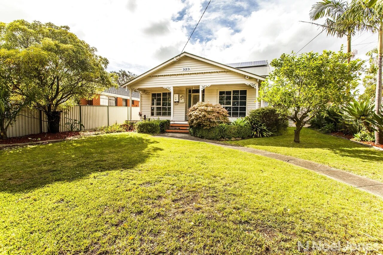 323 Springvale Rd, Forest Hill for lease Primary Photo- Image 1 of 3