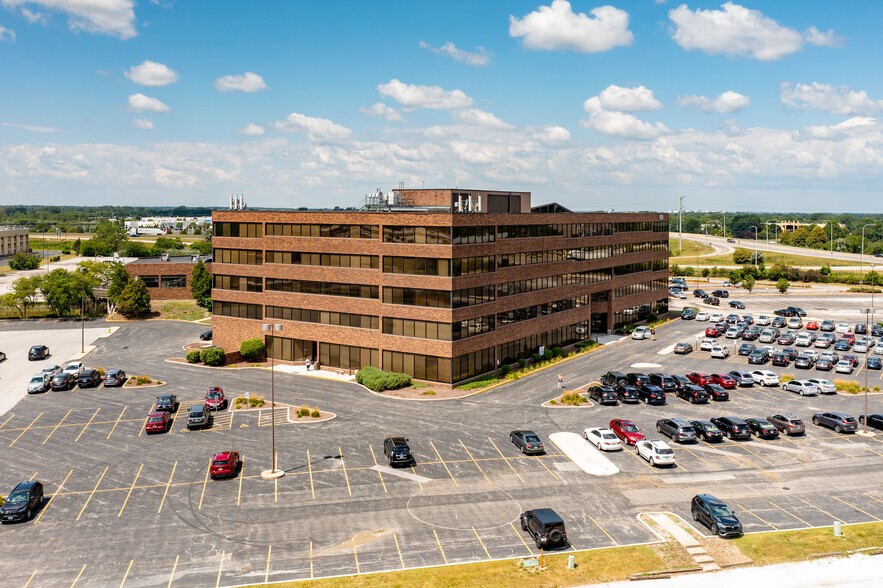 600 Holiday Plaza & 5101 Lincoln Highway Dr, Matteson, IL for lease - Aerial - Image 3 of 7