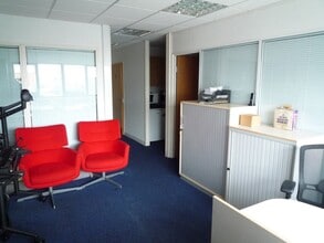 Hercules Way, Farnborough for lease Interior Photo- Image 2 of 3