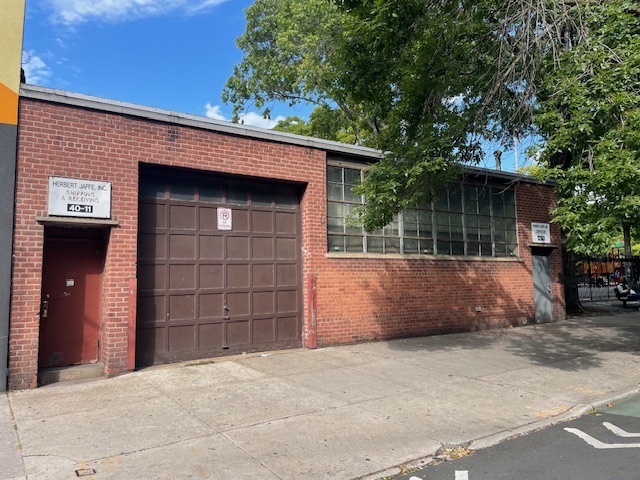 40-11 Skillman Ave, Long Island City, NY for sale - Primary Photo - Image 1 of 6