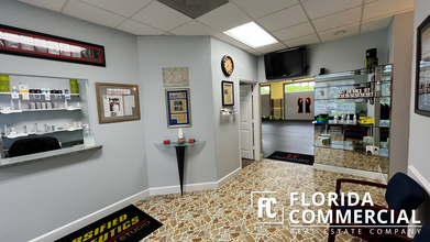 563-617 SE Central Pky, Stuart, FL for lease Interior Photo- Image 1 of 16